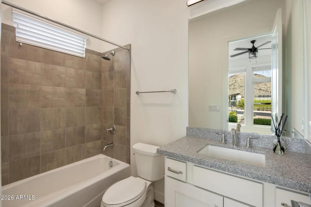 Real Estate Picture 26