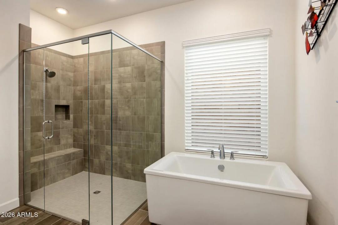 Real Estate Picture 21