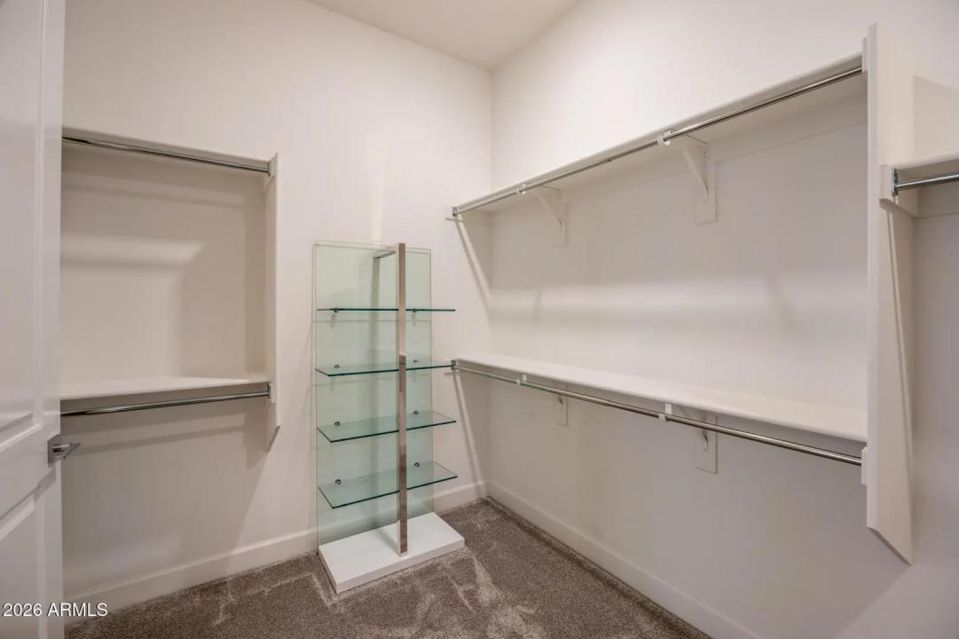 Real Estate Picture 23