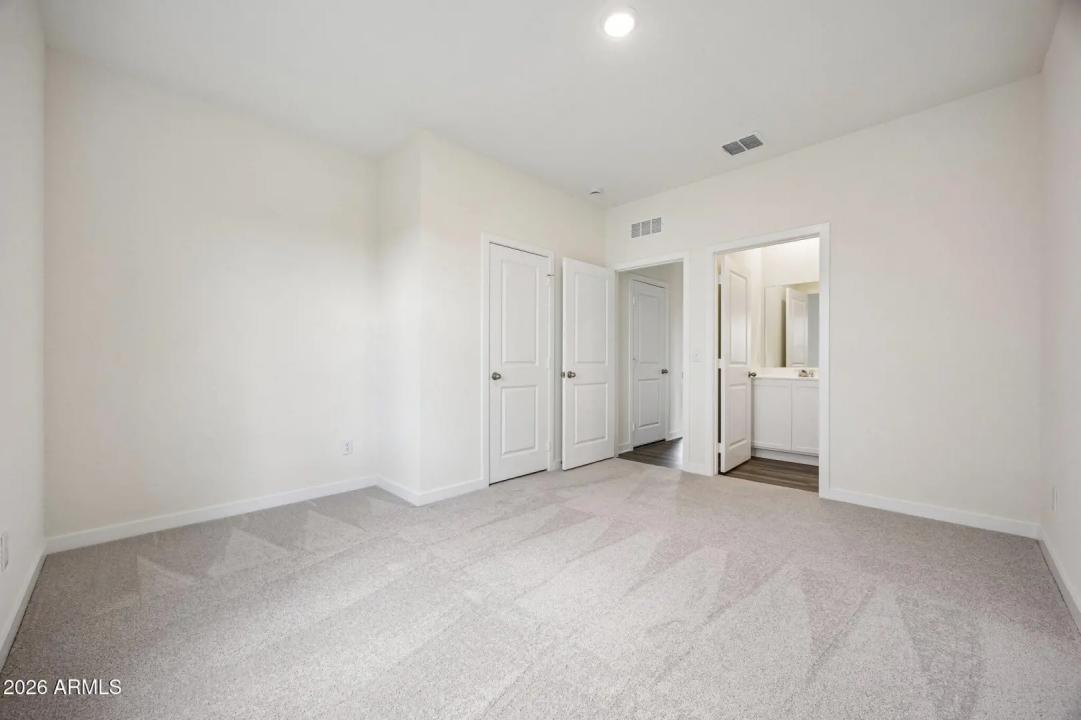 Real Estate Picture 13