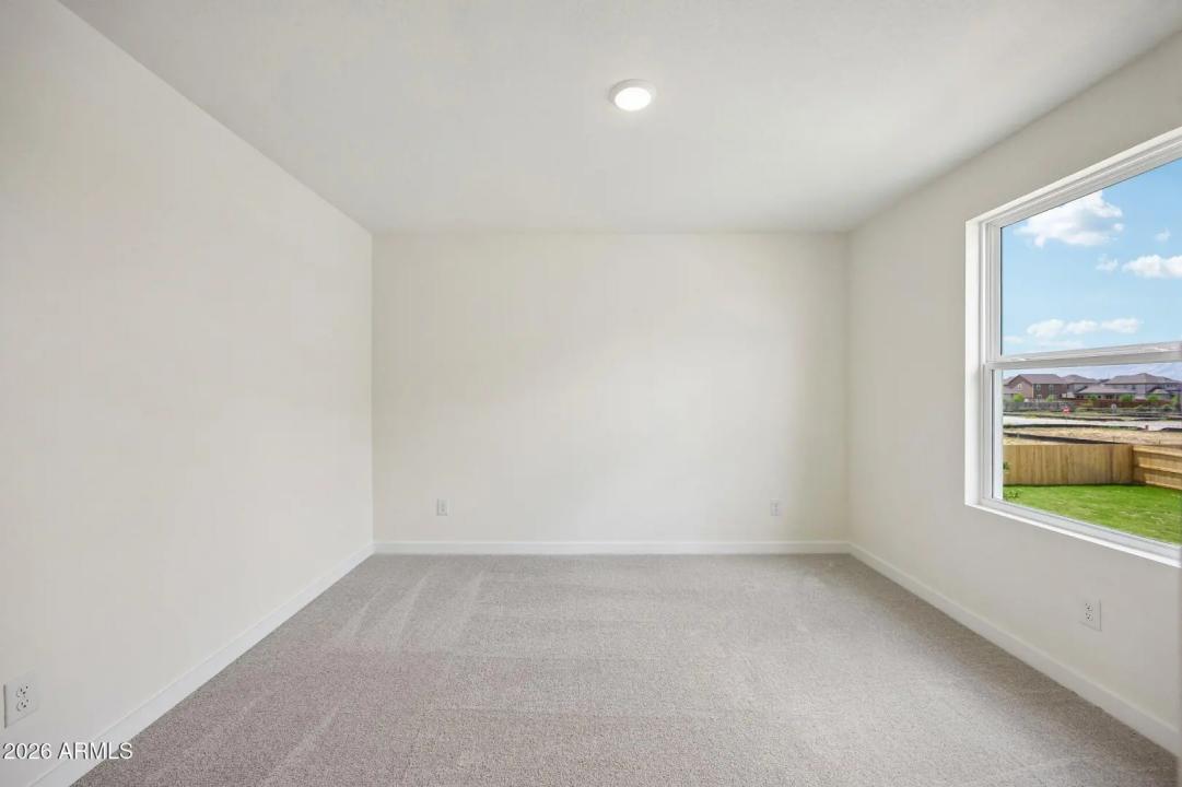 Real Estate Picture 15