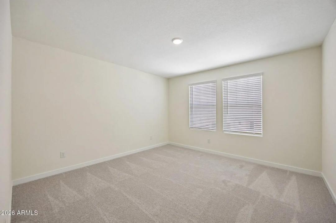 Real Estate Picture 18