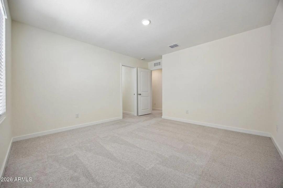 Real Estate Picture 19