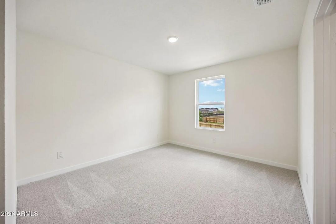 Real Estate Picture 20