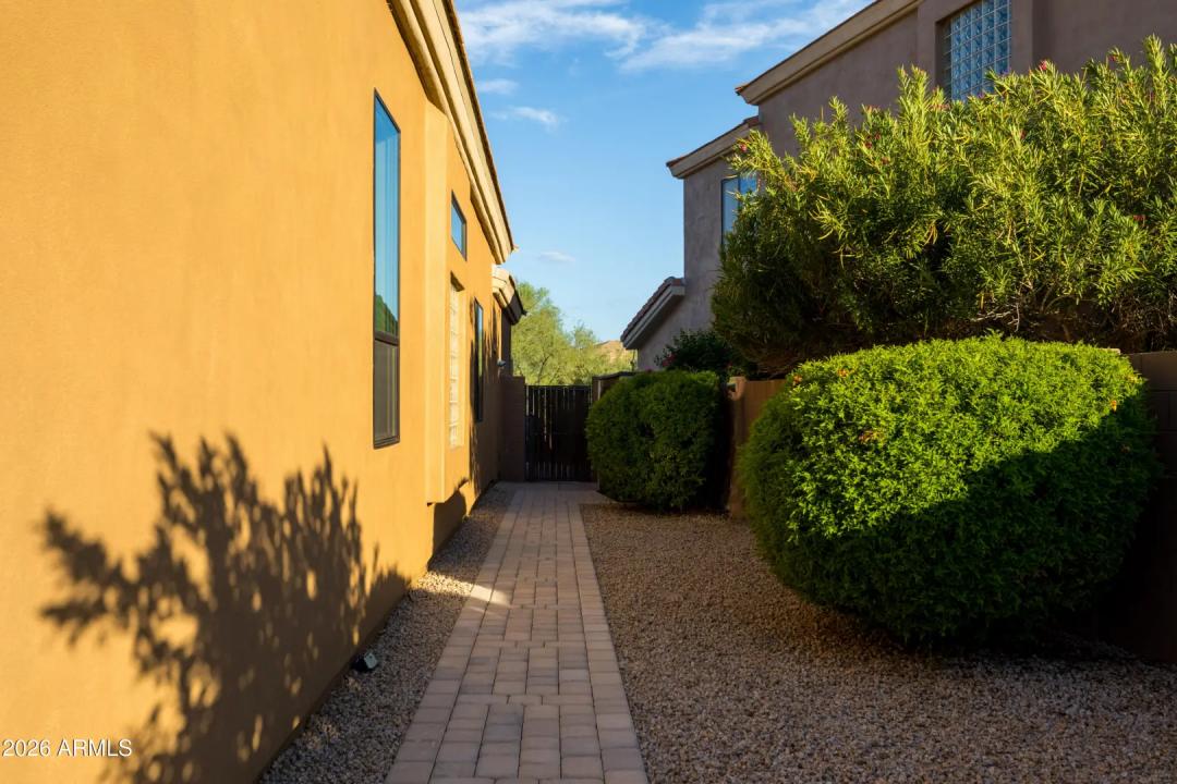 Real Estate Picture 46