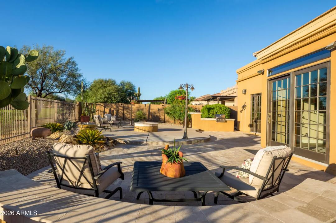 Real Estate Picture 24