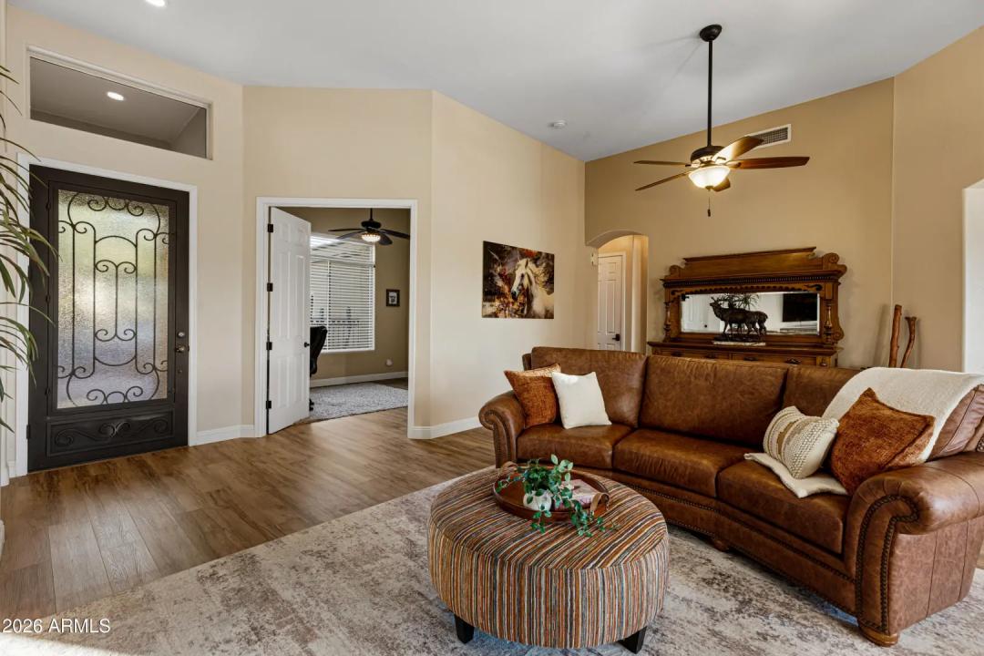 Real Estate Picture 35