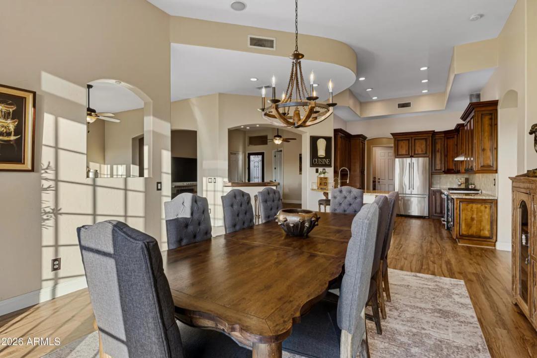 Real Estate Picture 11