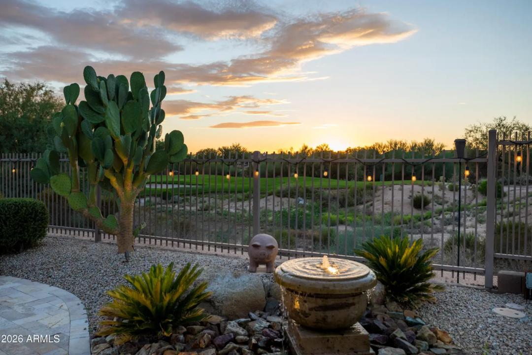 Real Estate Picture 40