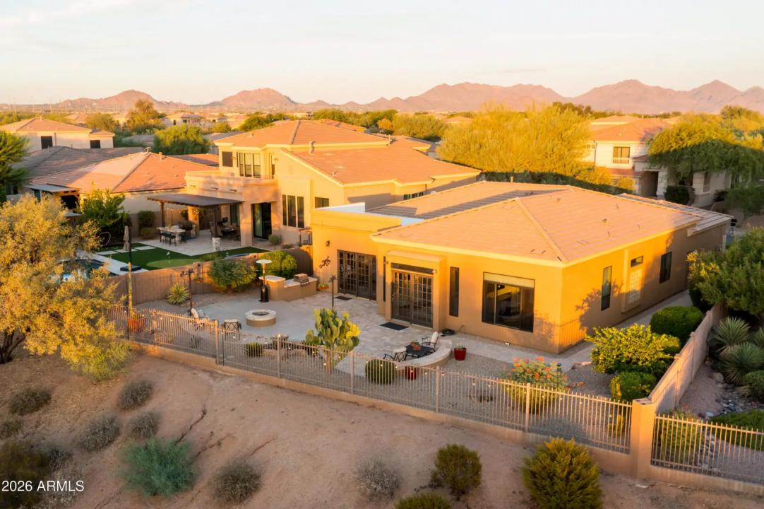 Real Estate Picture 5