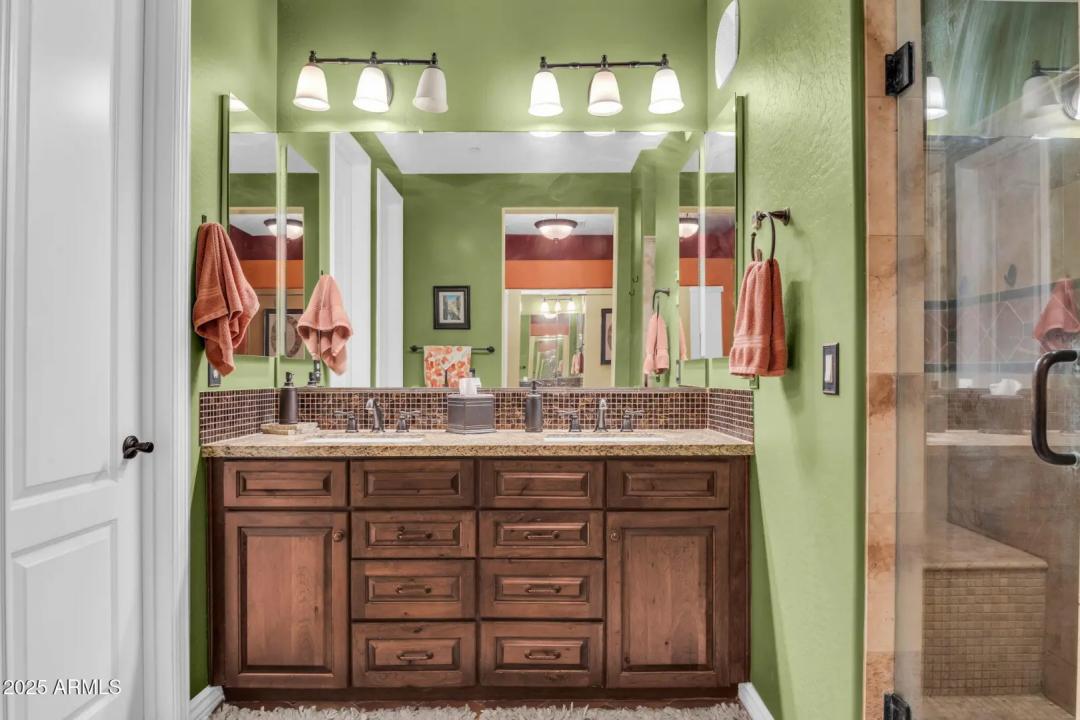 Real Estate Picture 20