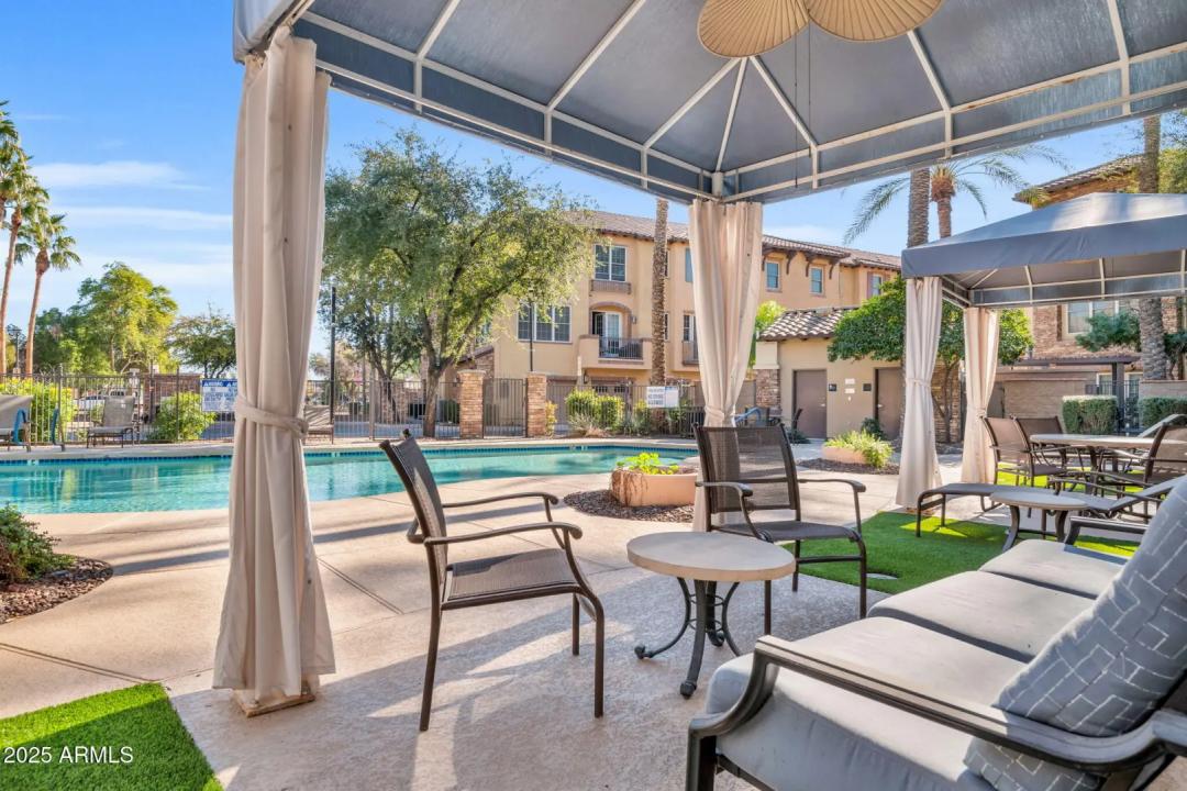 Real Estate Picture 23