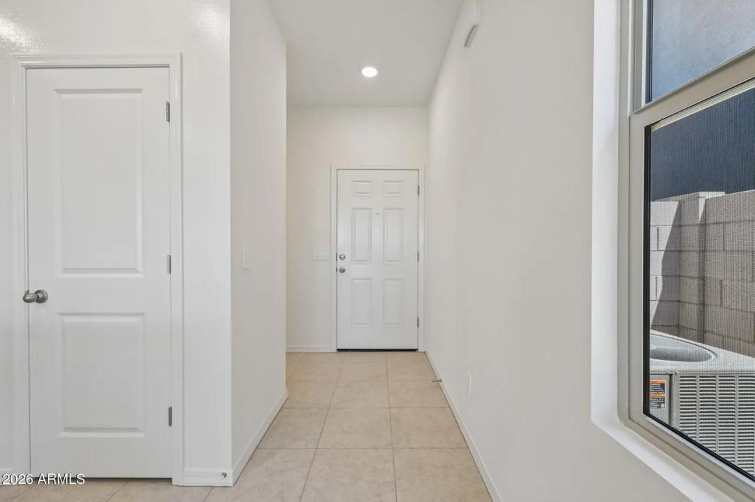 Real Estate Picture 9