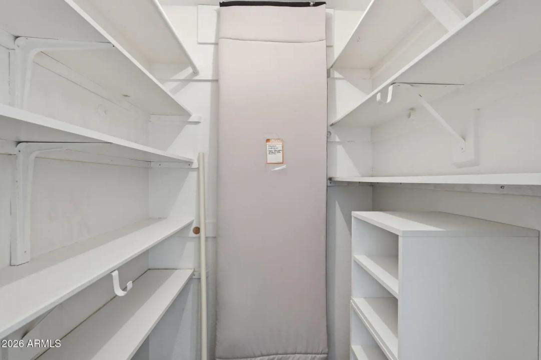 Real Estate Picture 23