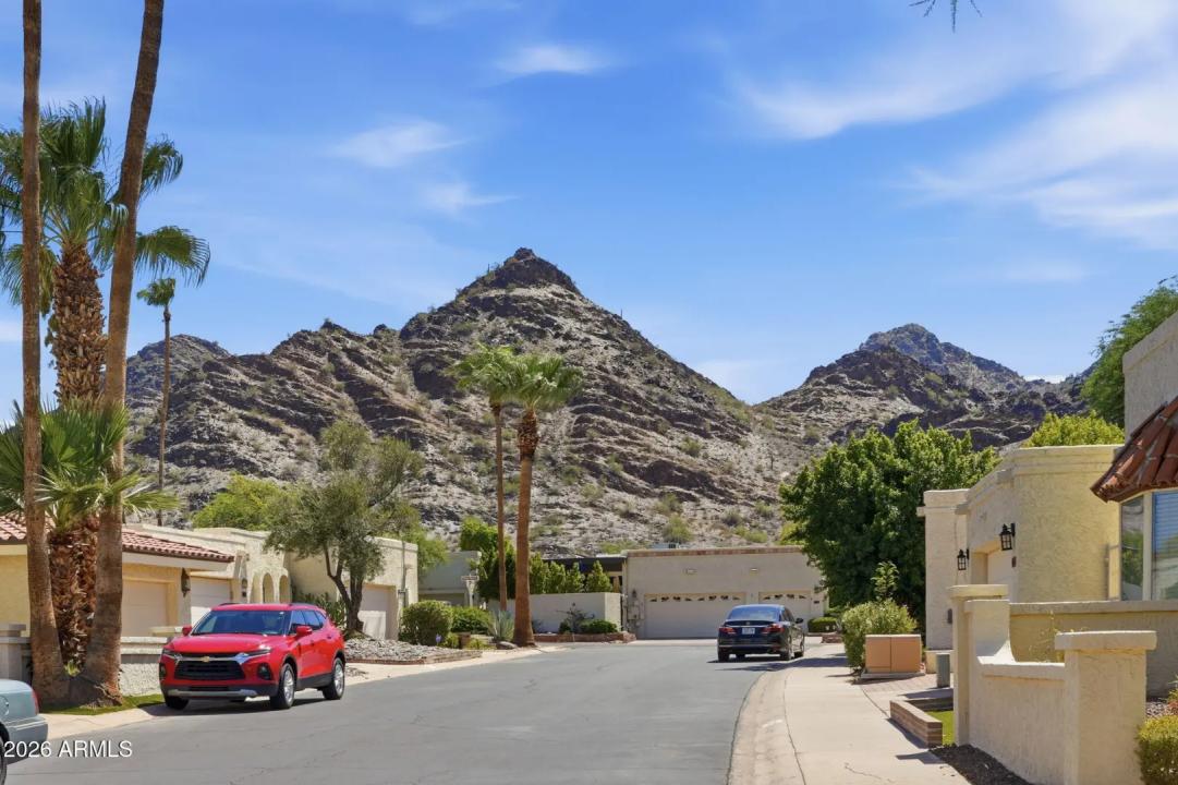 Real Estate Picture 25