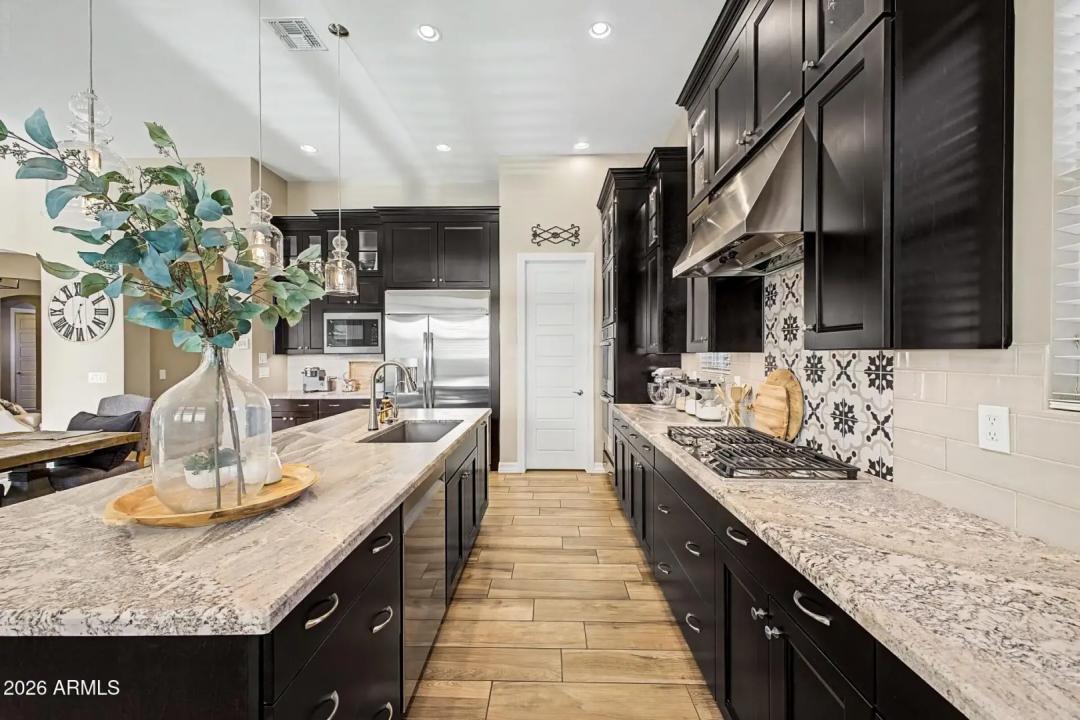 Real Estate Picture 21