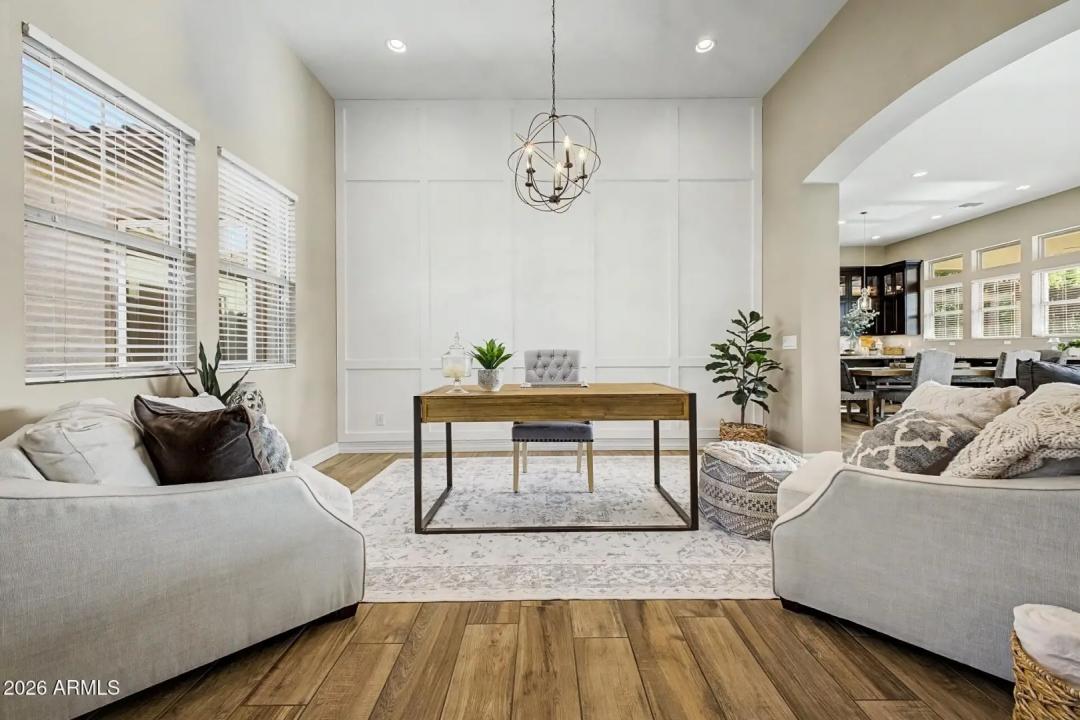 Real Estate Picture 14