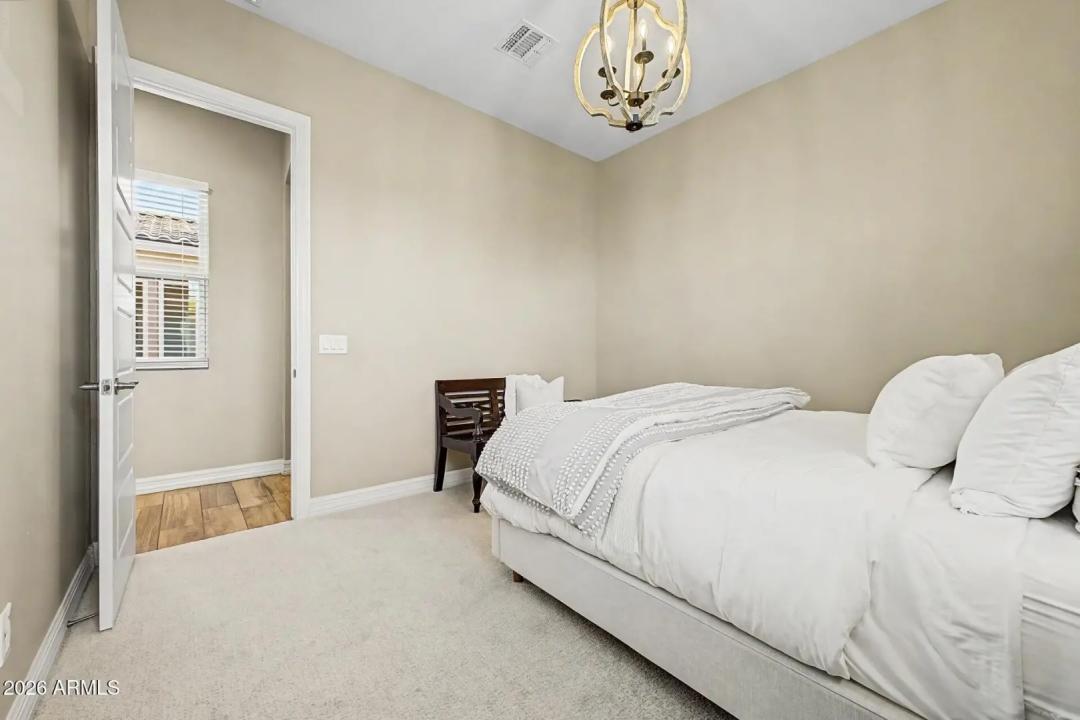 Real Estate Picture 39