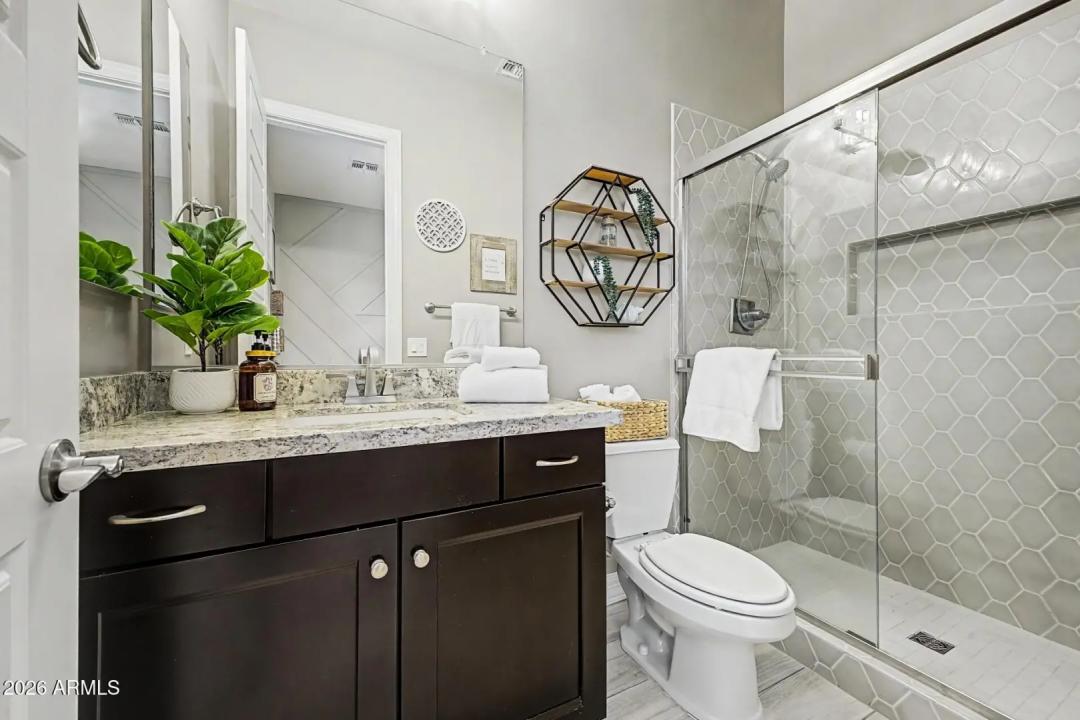 Real Estate Picture 29