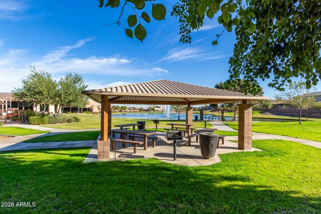 Real Estate Picture 86
