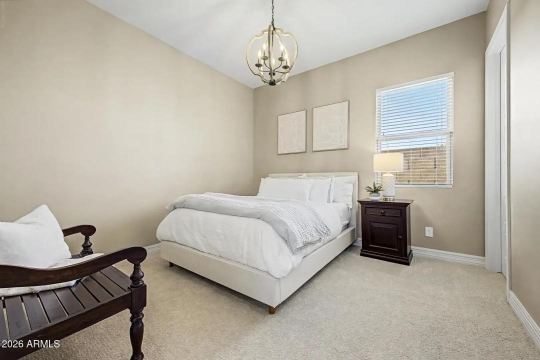 Real Estate Picture 38