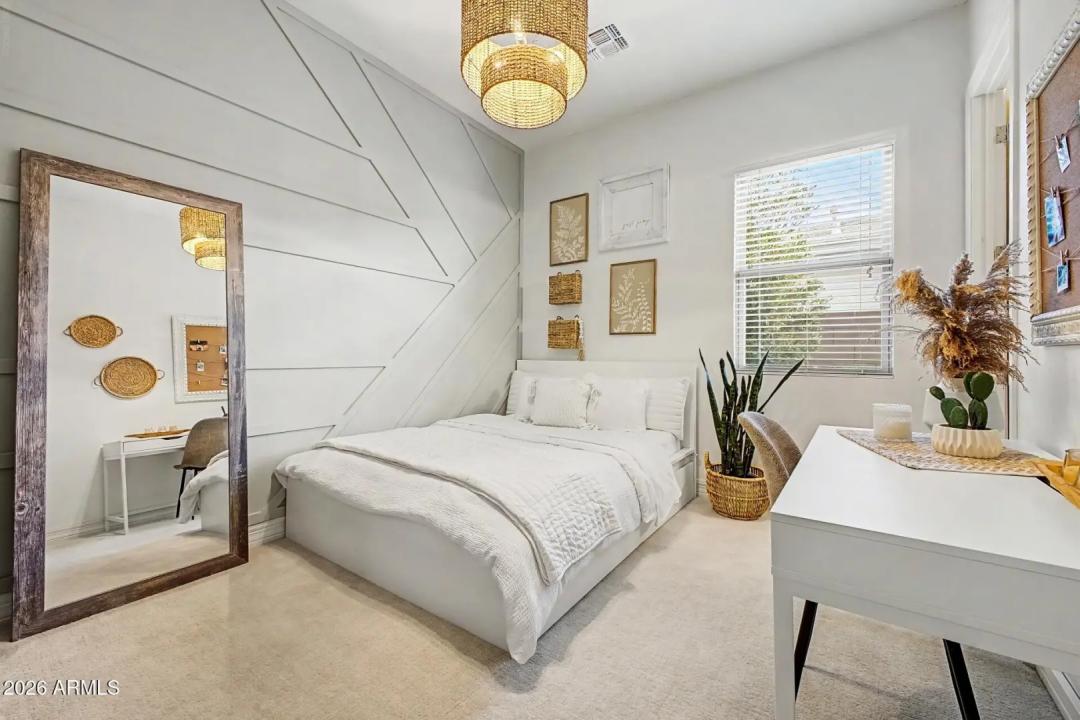 Real Estate Picture 27