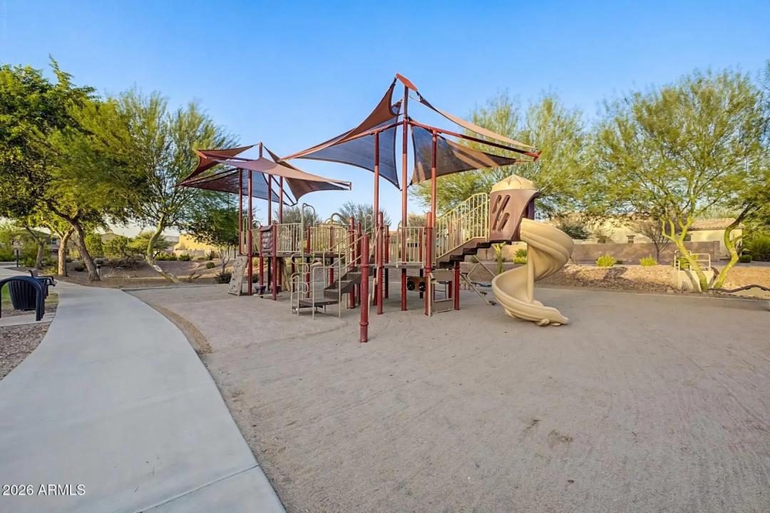 Real Estate Picture 82