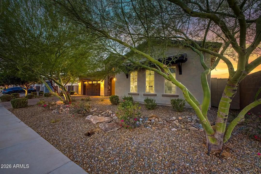 Real Estate Picture 3