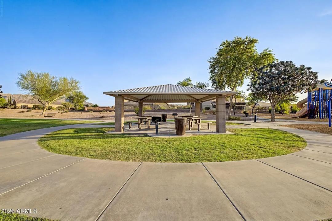 Real Estate Picture 85