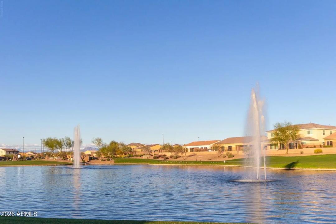 Real Estate Picture 98