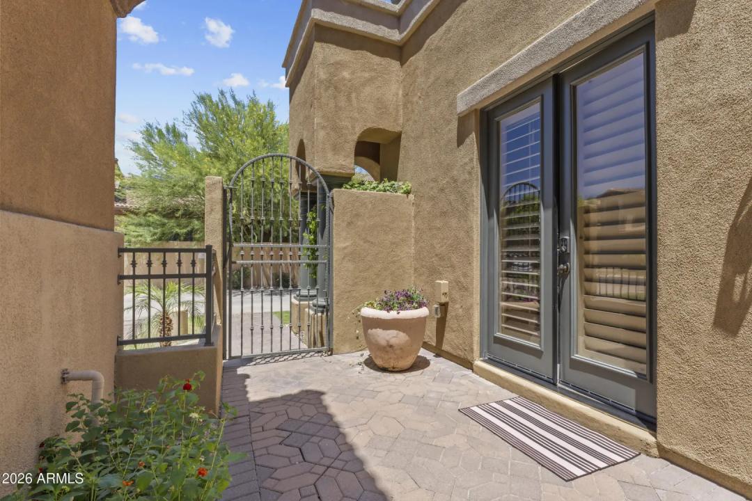 Real Estate Picture 16