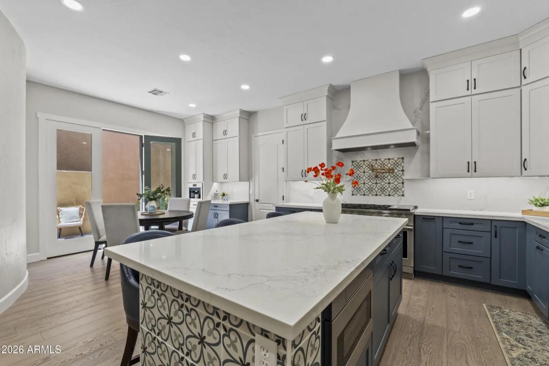 Real Estate Picture 22