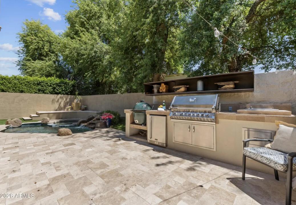 Real Estate Picture 30