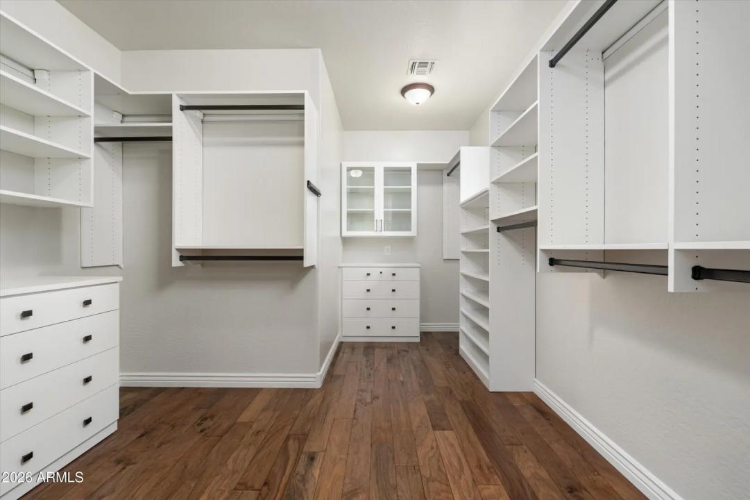 Real Estate Picture 13