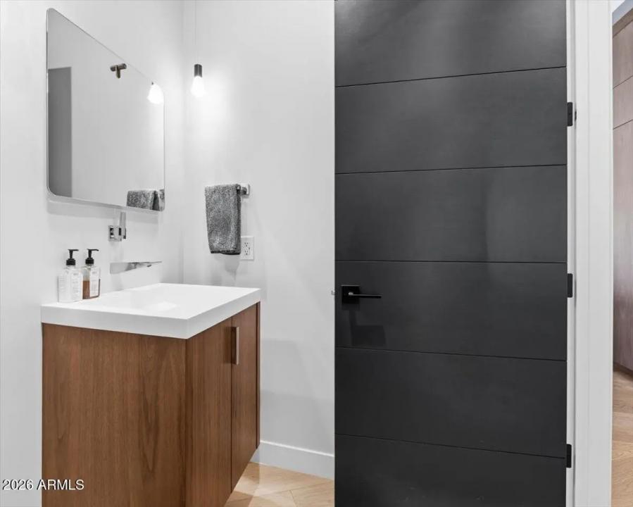 Real Estate Picture 21