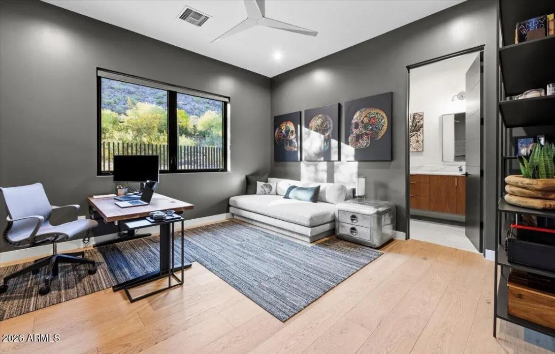 Real Estate Picture 33