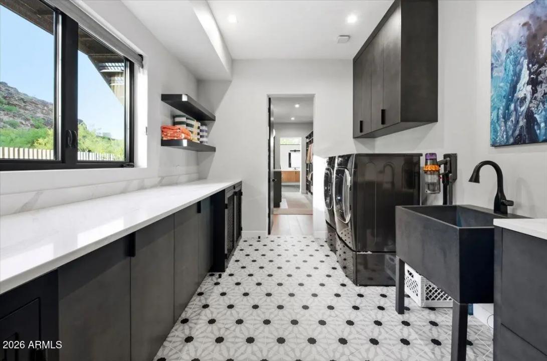 Real Estate Picture 26