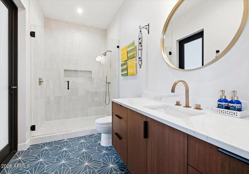Real Estate Picture 40