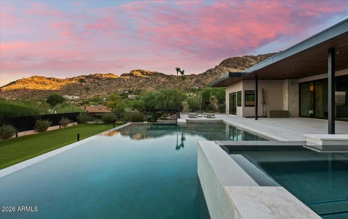 Real Estate Picture 2