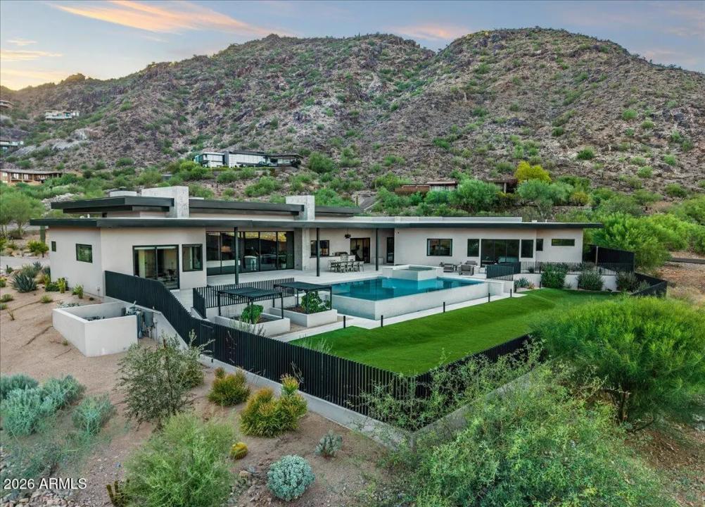Real Estate Picture 64