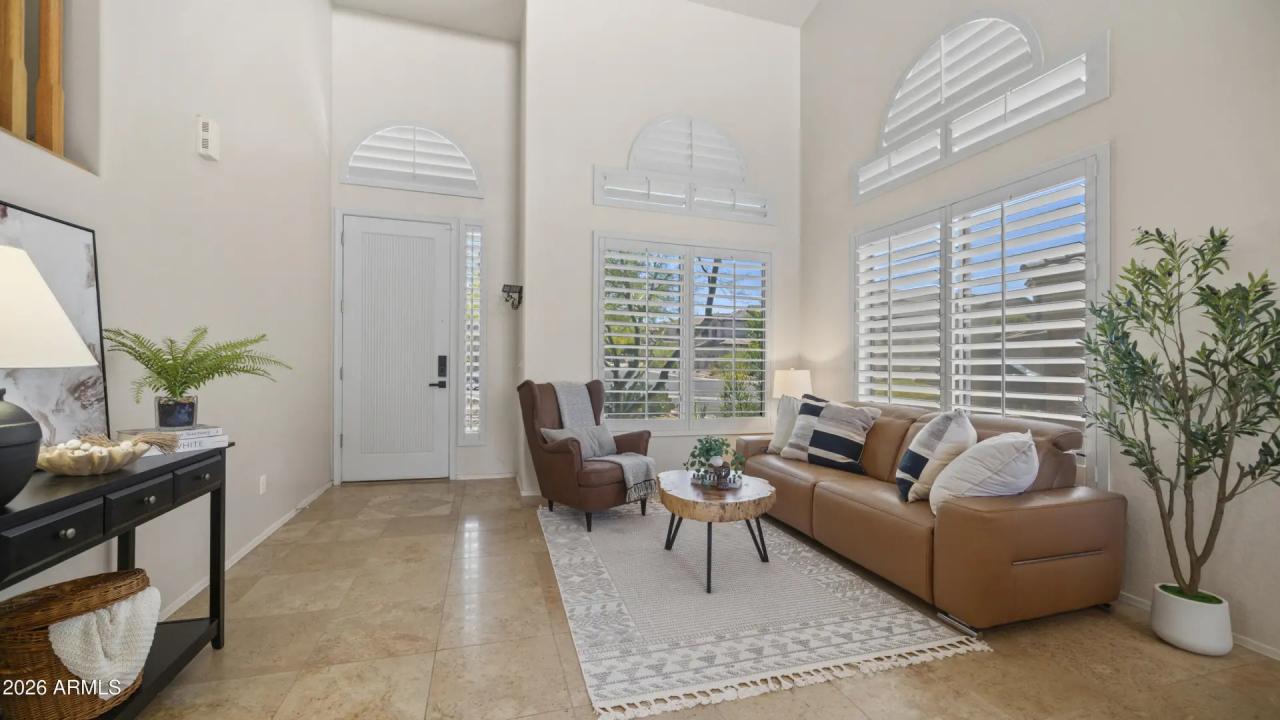 Real Estate Picture 10