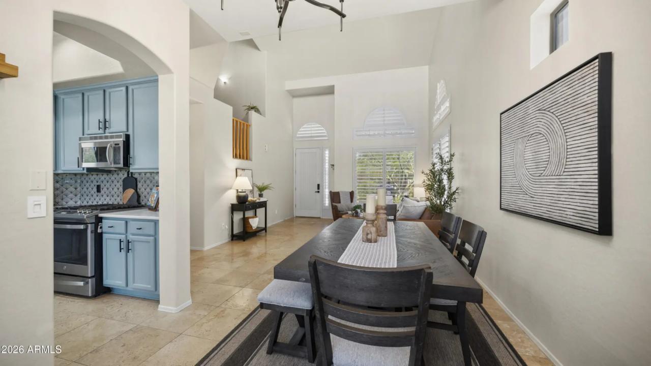 Real Estate Picture 12