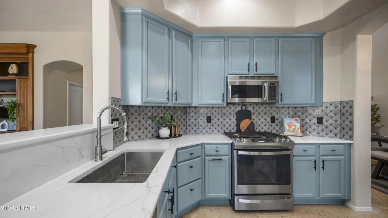 Real Estate Picture 15