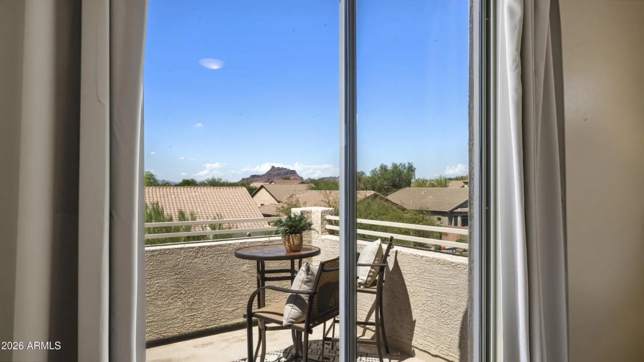 Real Estate Picture 30