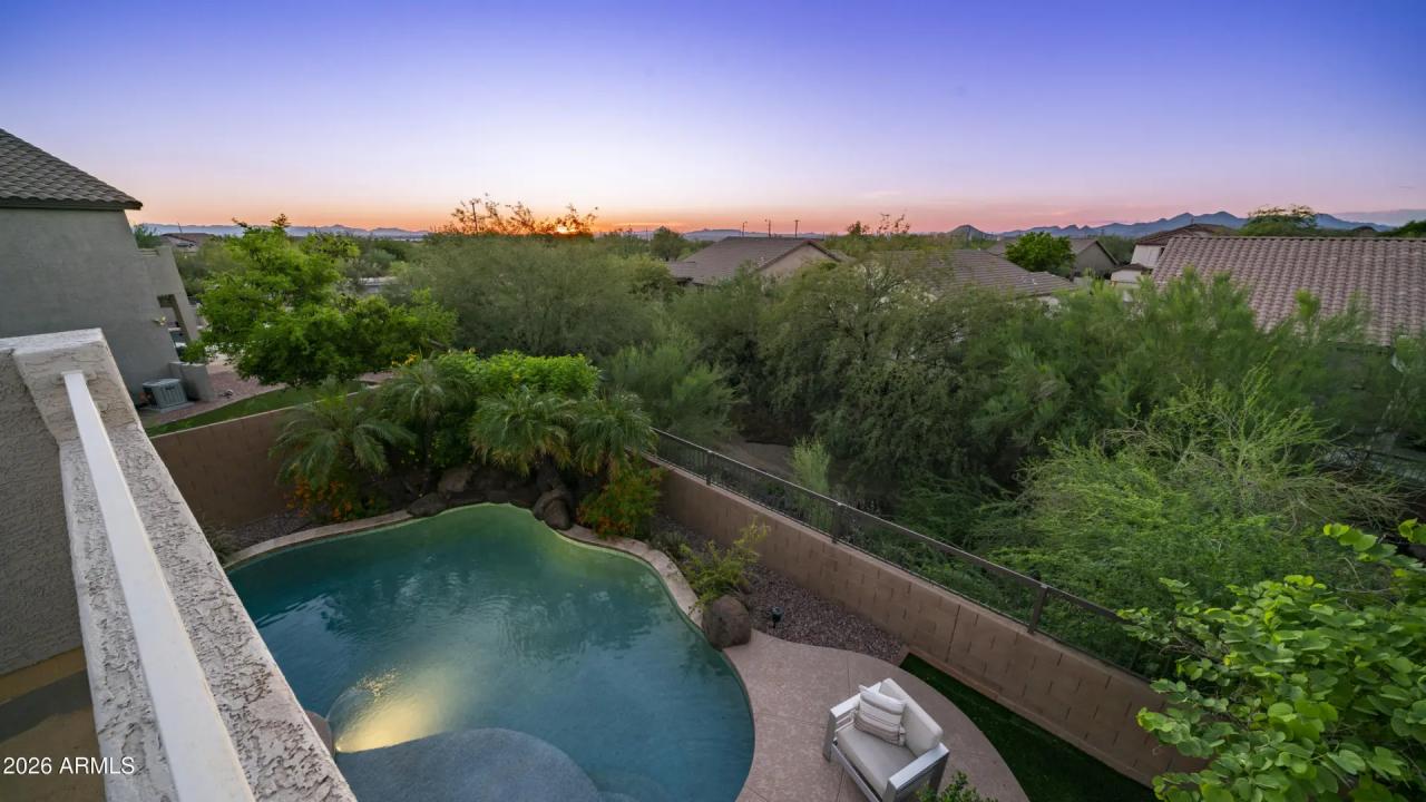 Real Estate Picture 33