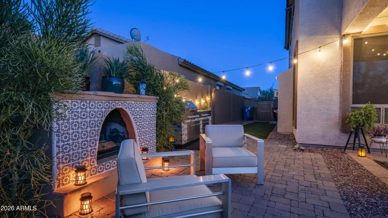 Real Estate Picture 50