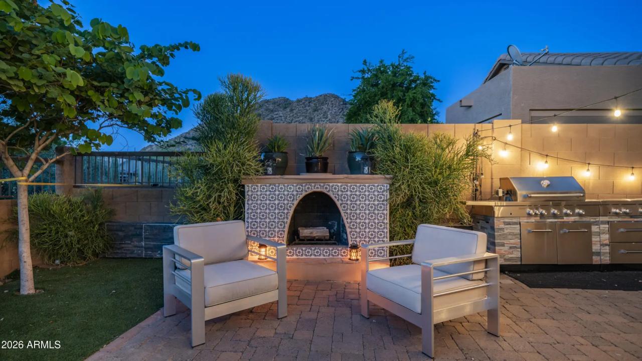 Real Estate Picture 5