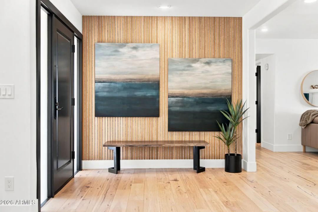 Real Estate Picture 3