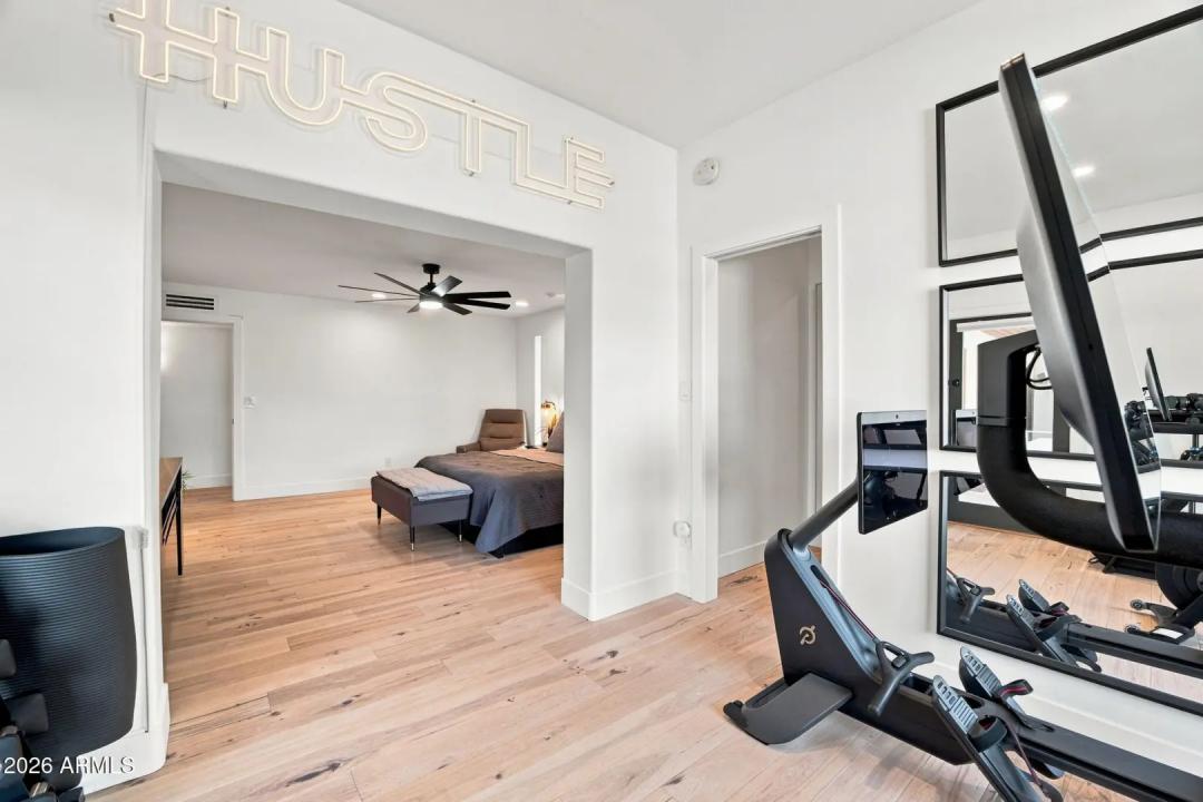 Real Estate Picture 24