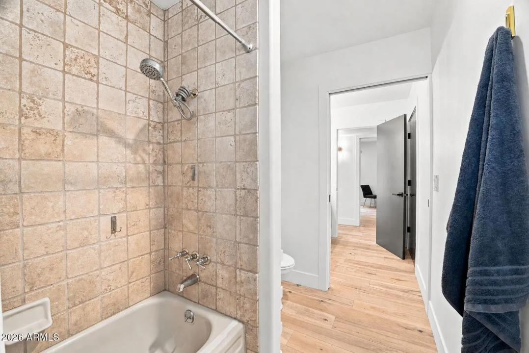 Real Estate Picture 36